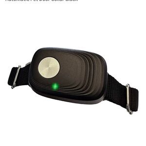 PETZEE Black Wearable Pet Door Collar